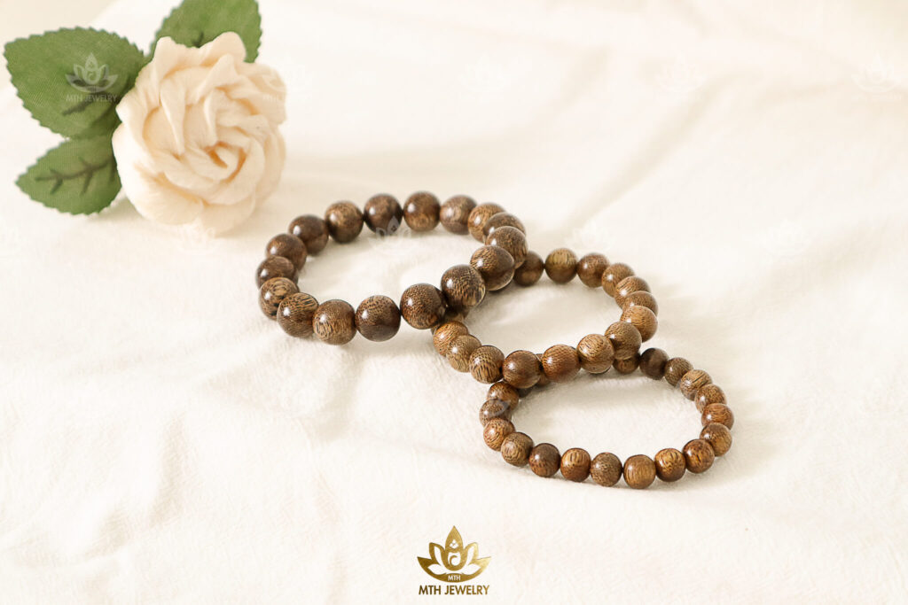 vòng trầm hương tròn đơn