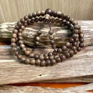 Vong-tay-go-tram-huong-108-hat