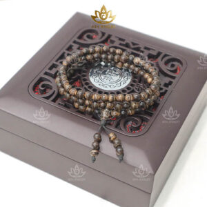 vong-tay-tram-huong-108-sanh-chim-kem-hop