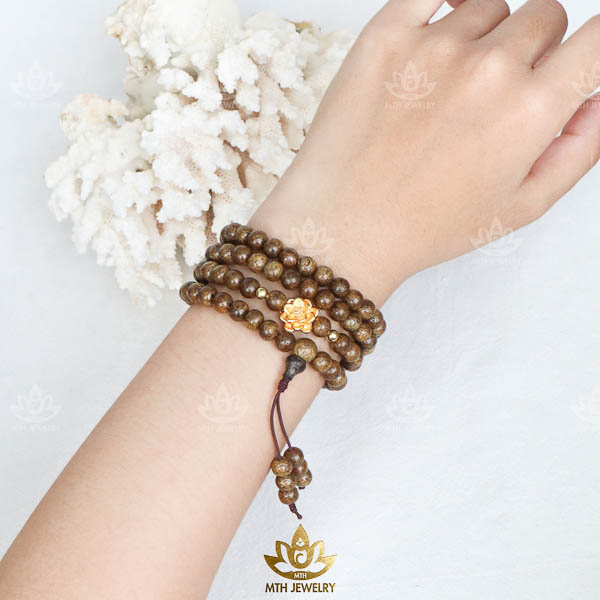 VÒNG TRẦM HƯƠNG ĐÍNH CHARM SEN VÀNG (9)