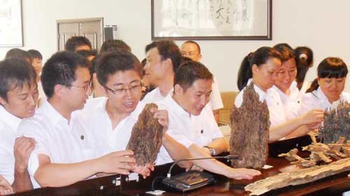 TẠI SAO TRUNG QUỐC LUÔN SĂN ĐÓN TRẦM HƯƠNG VIỆT NAM