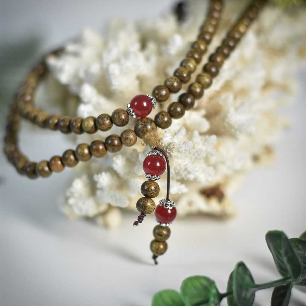 top-10-loai-da-phong-thuy-cho-nguoi-menh-hoa (5)