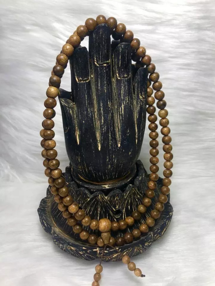 vòng trầm hương 108 hạt