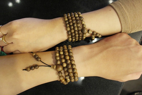 top-nhung-mau-vong-tram-huong-tang-nguoi-yeu-crush-vao-ngay-142-1