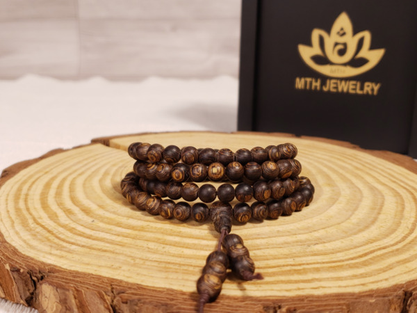 4-ly-do-vong-tram-huong-duoc-gioi-doanh-nhan-ua-chuong