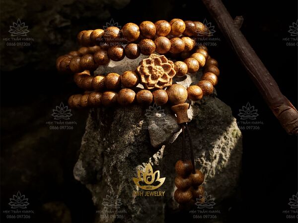 vai-net-dac-trcung-ve-vong-tram-huong-108-hat-mix-charm-sen-go-2