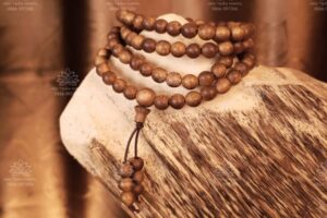 vong-tram-huong-108-hat-that-gia-bao-nhieu